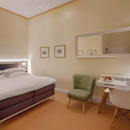 Rheinhotel Dreesen 호텔 4*