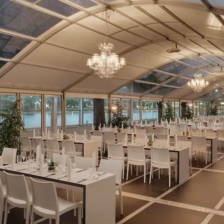Hotel Rheinhotel Dreesen 4*