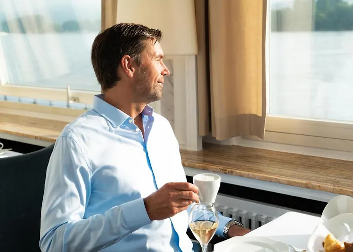 Rheinhotel Dreesen 4* בון